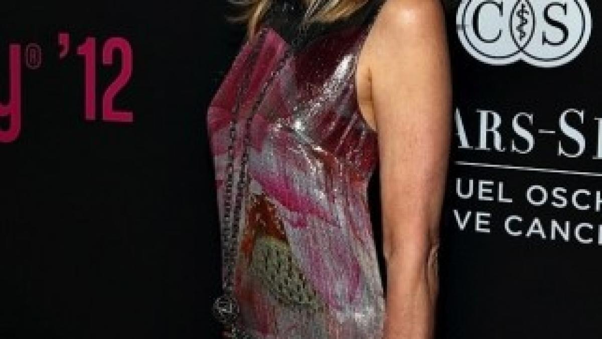 article-2224278-15B8D300000005DC-925_634x921