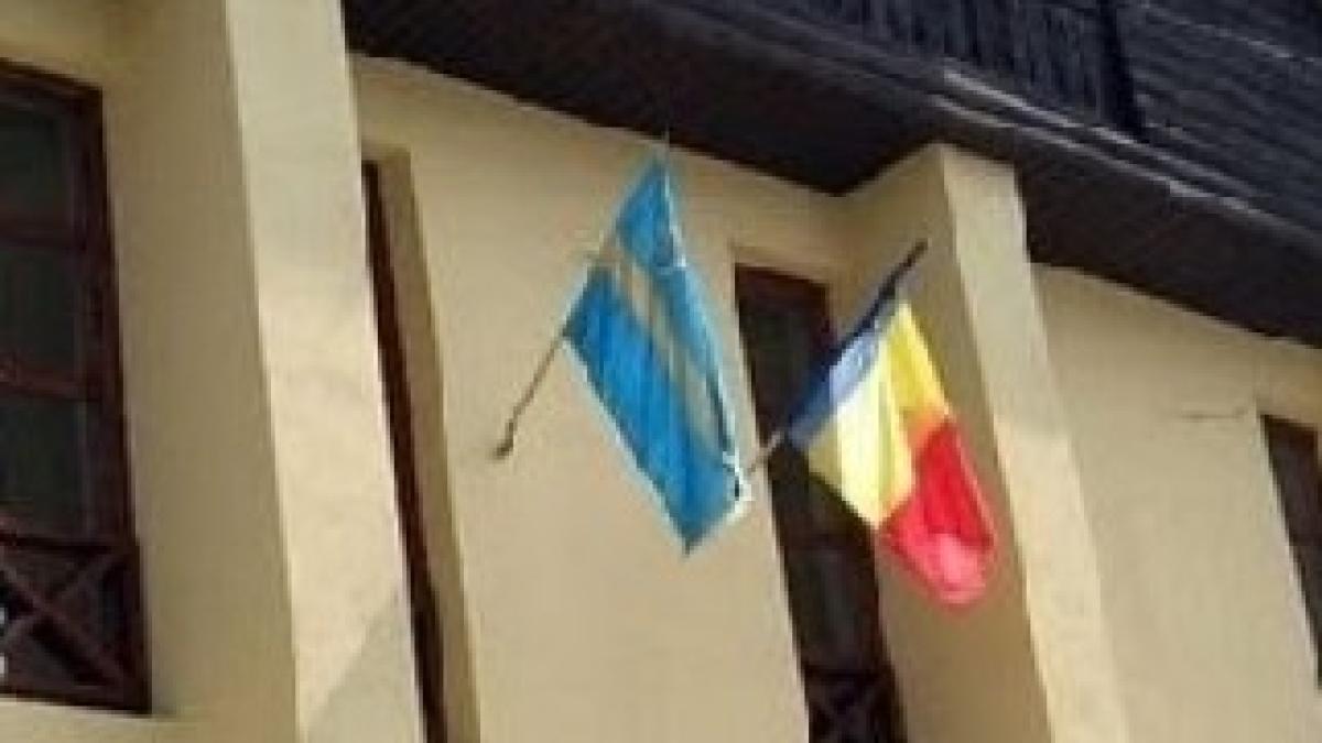 1268668233_drapel_steag_secuiesc_extremisti_maghiari