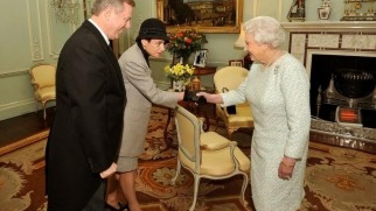 article-2282688-182CB70E000005DC-783_964x712