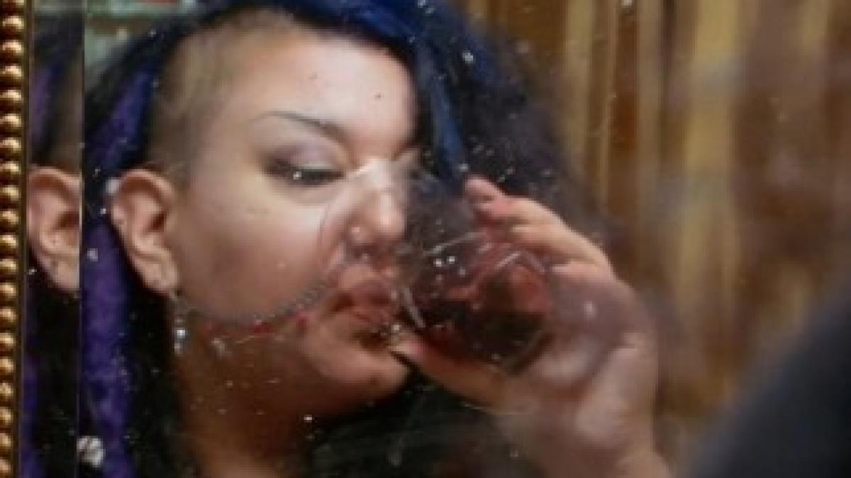 article-2293871-18AFD52E000005DC-54_634x459