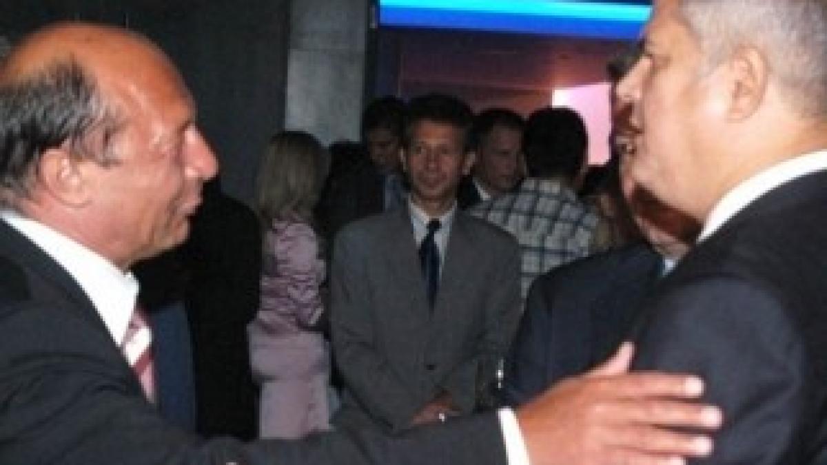 basescu-nastase-2004-dece