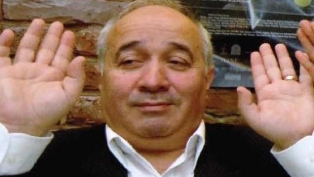 1353052549Adrian-Radulescu