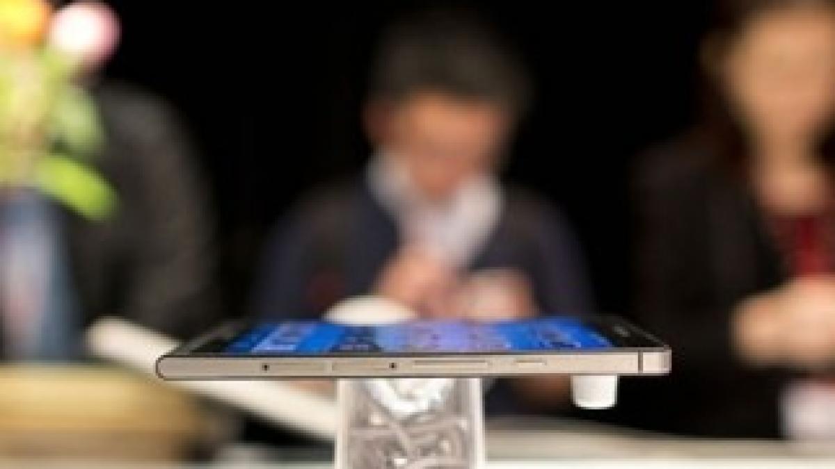 Huawei-Ascend-P6-smartpho-010