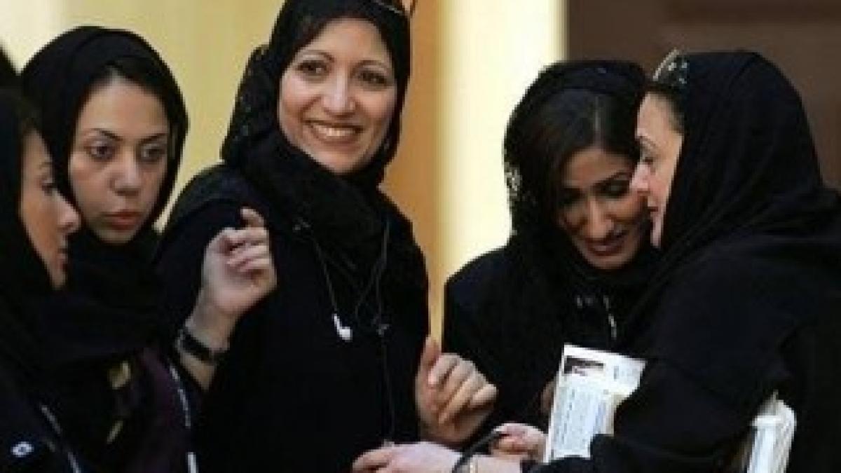 saudi-women_1210207c