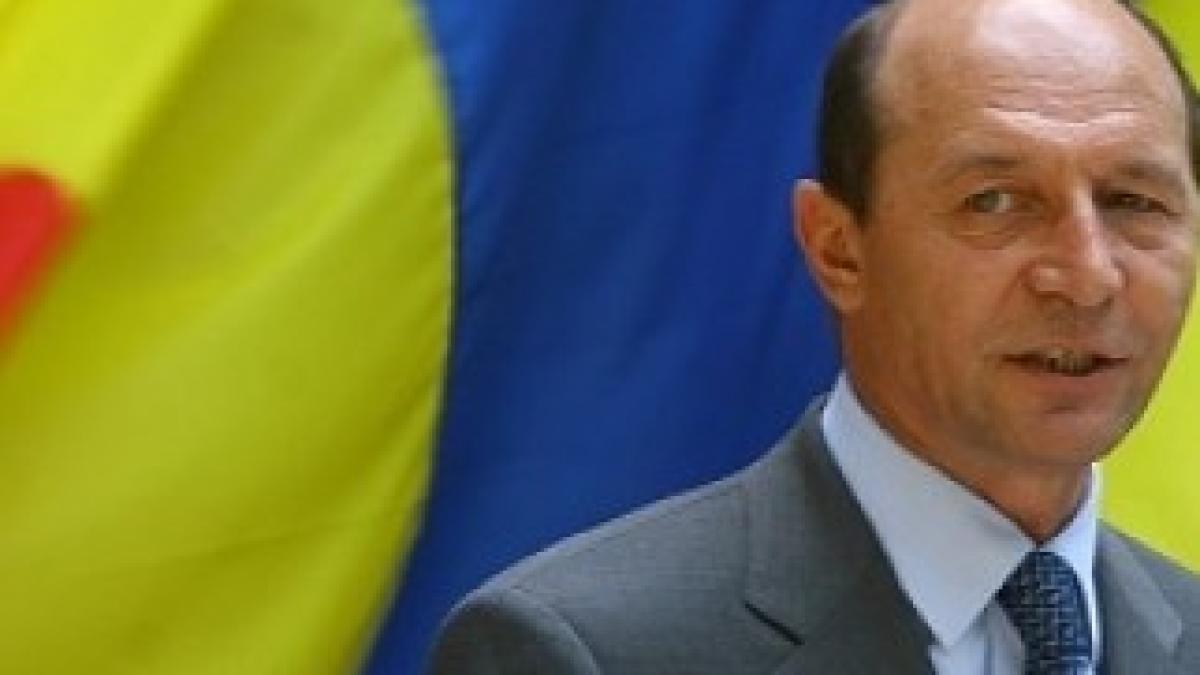 basescu-dece