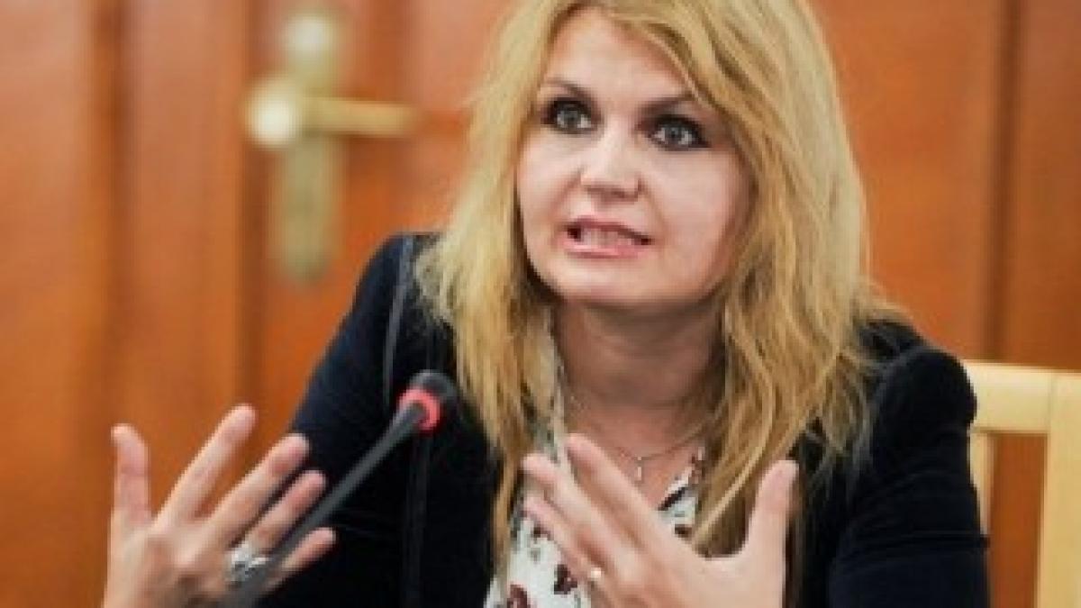 iulia-motoc-cedo-ghimpele