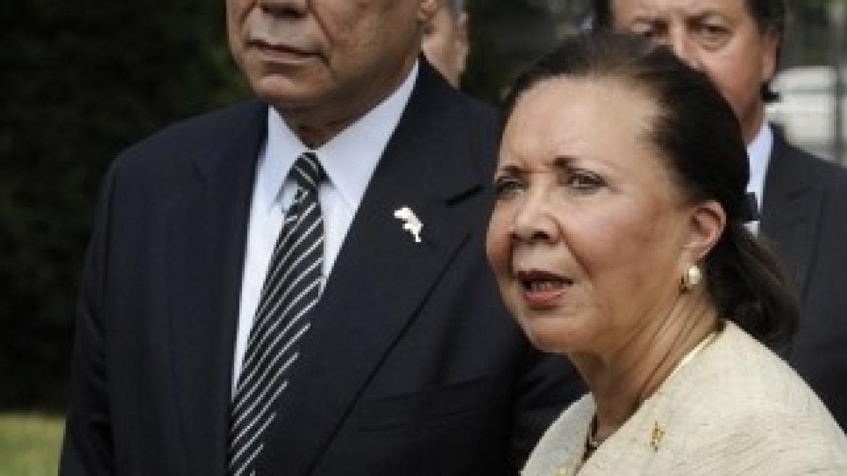 article-2382681-1B1ABE69000005DC-704_634x675