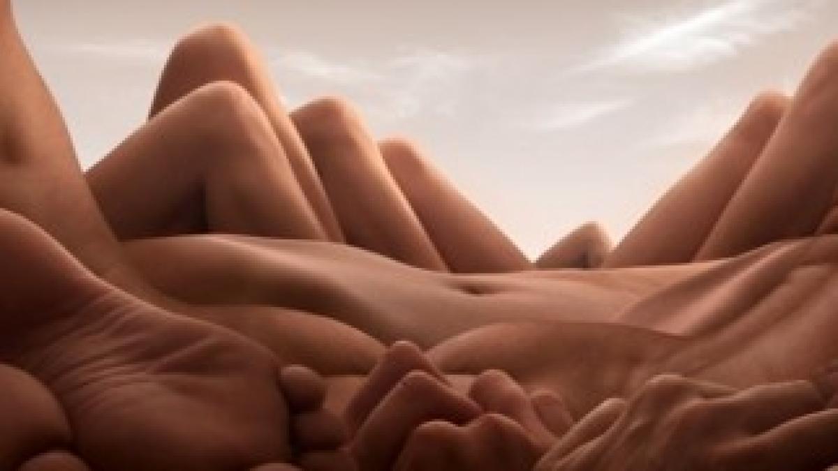 article-0-1B1981AF000005DC-991_964x446