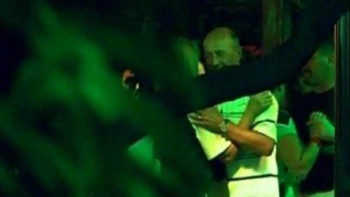 basescule33_25475400