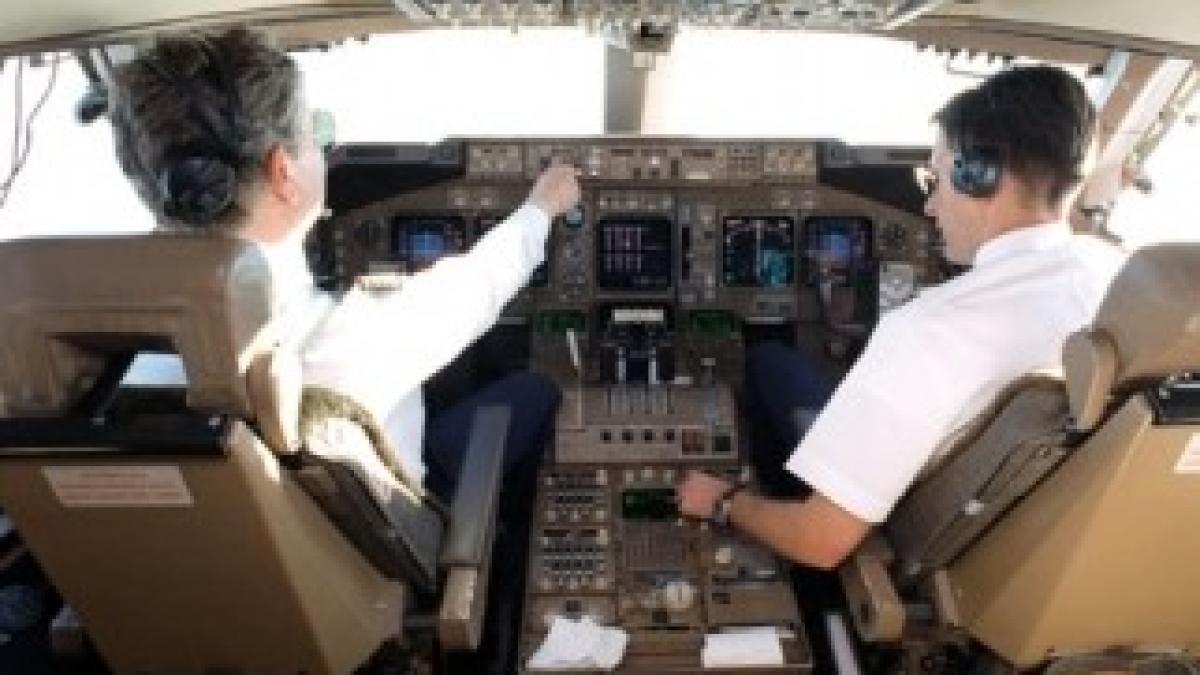 cockpitAP2506_468x328