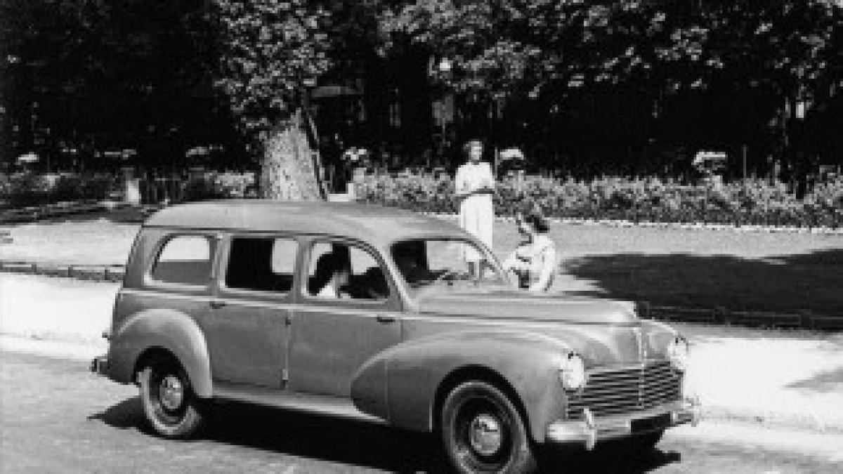 image-2014-02-18-16638100-41-peugeot-203-familiale