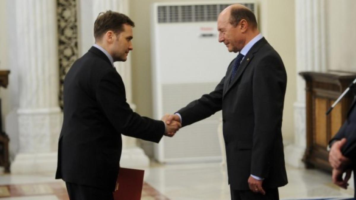 sova_si_basescu2341412_06868300_89657000