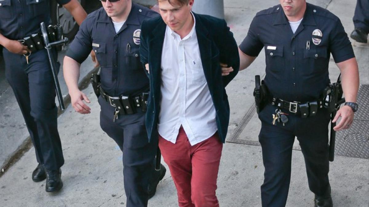 brad_pitt_atacator_10721600