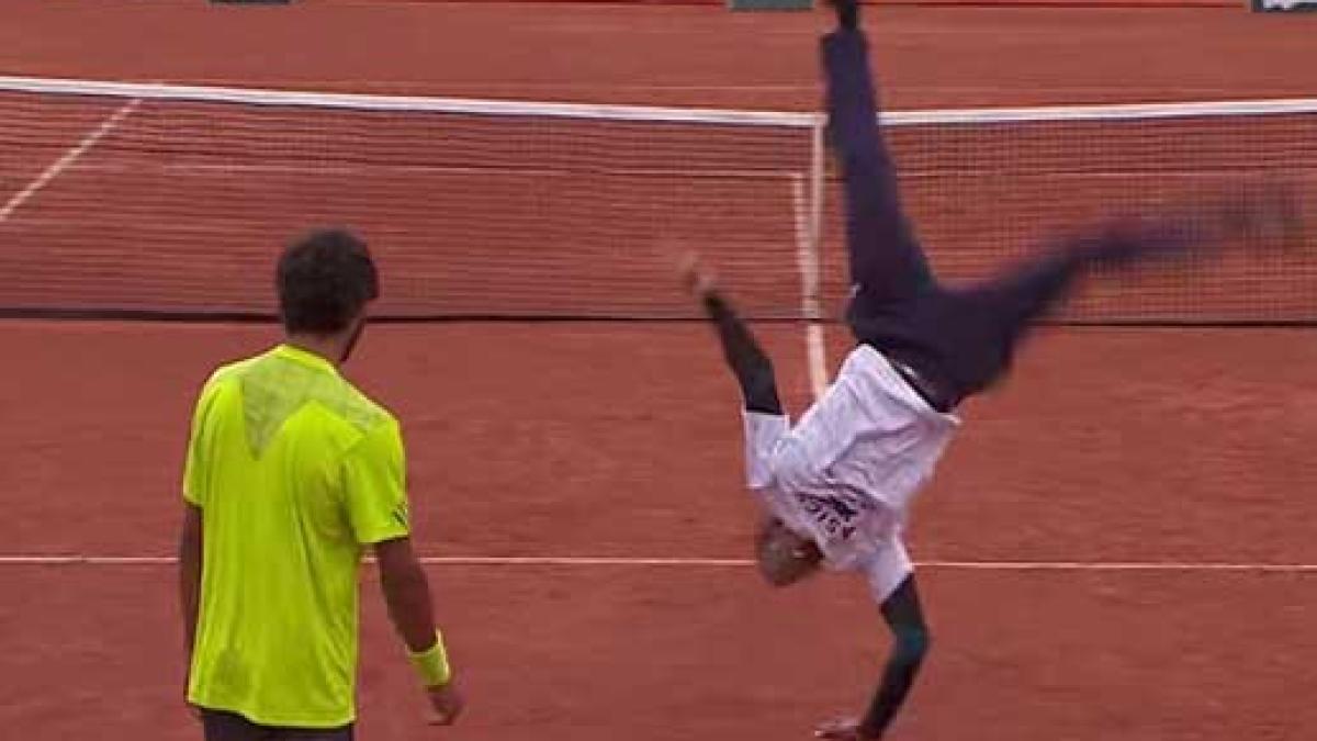 rolland_garros_2014_dance_battle_monfils_82647100