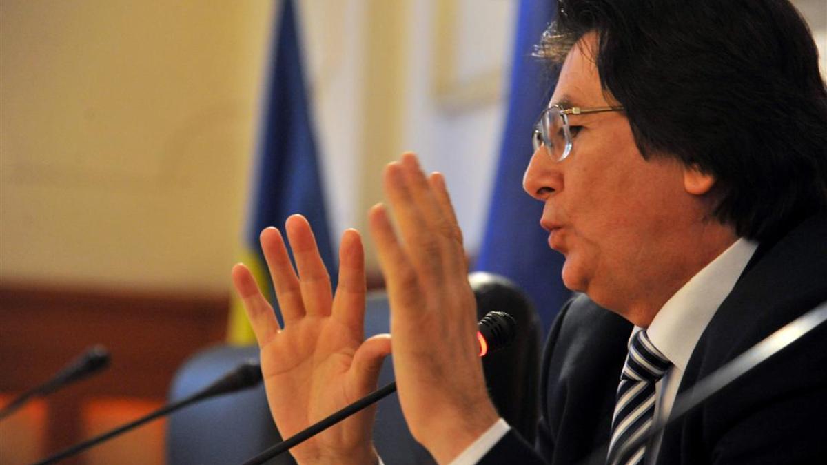 nicolae_robu_51864000