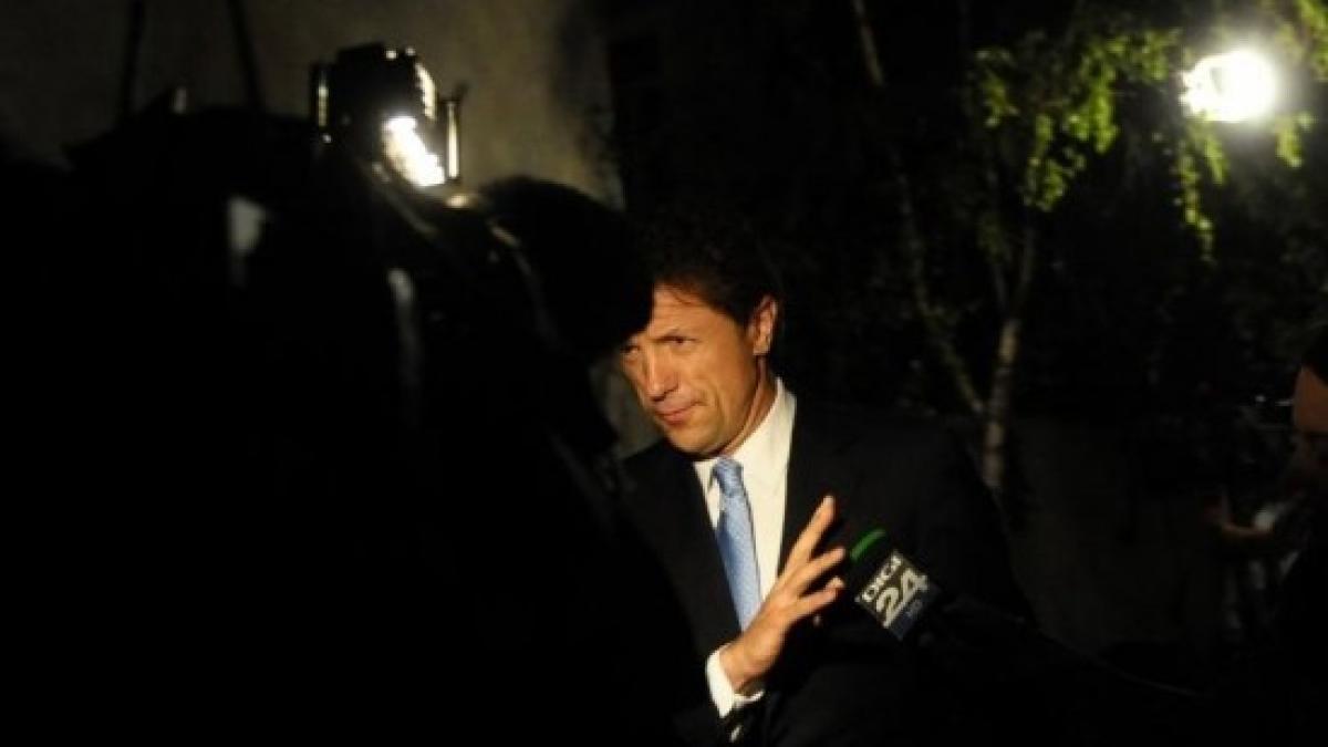 gica_popescu_va_afla_maine_daca_poate_merge_la_inmormantarea_tatalui_sau_259119_04442300