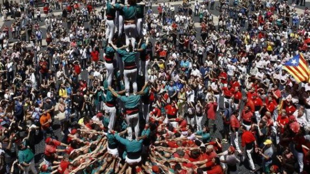 castells_catalonia_19640400