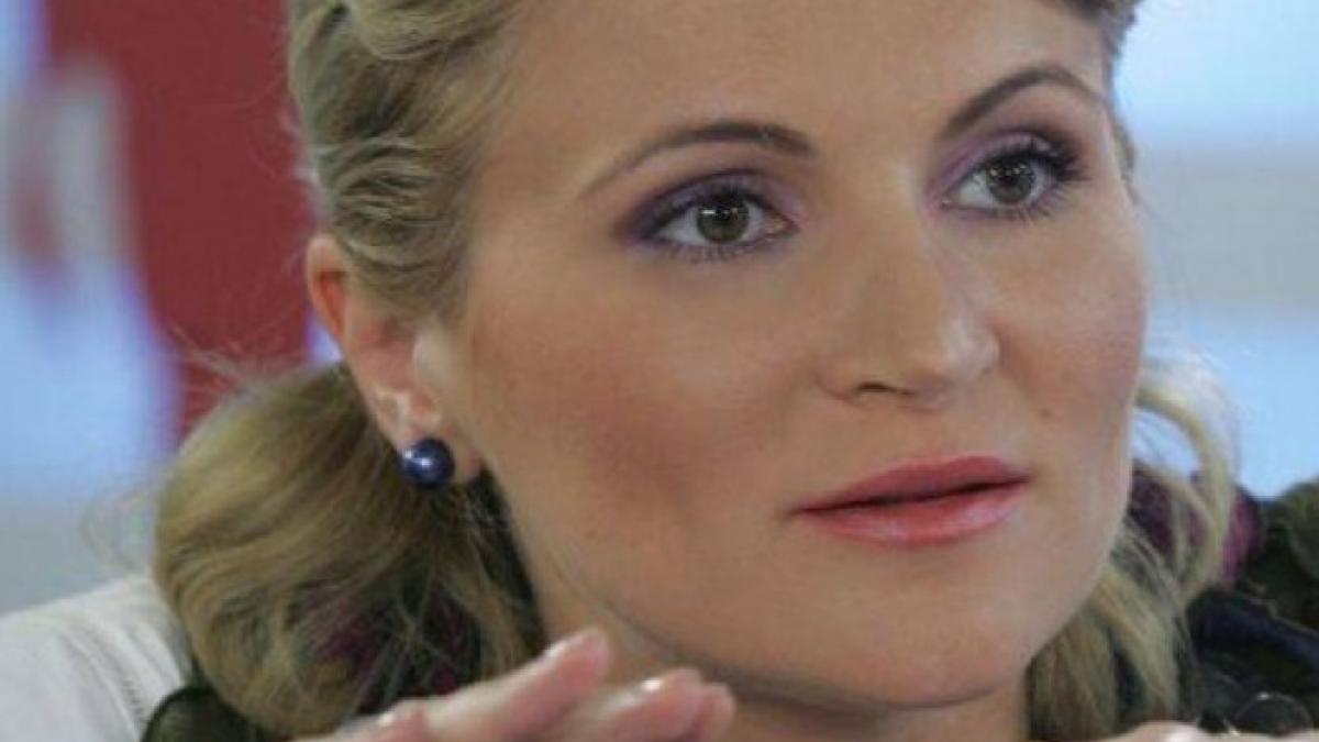 andreea_paul_87721000