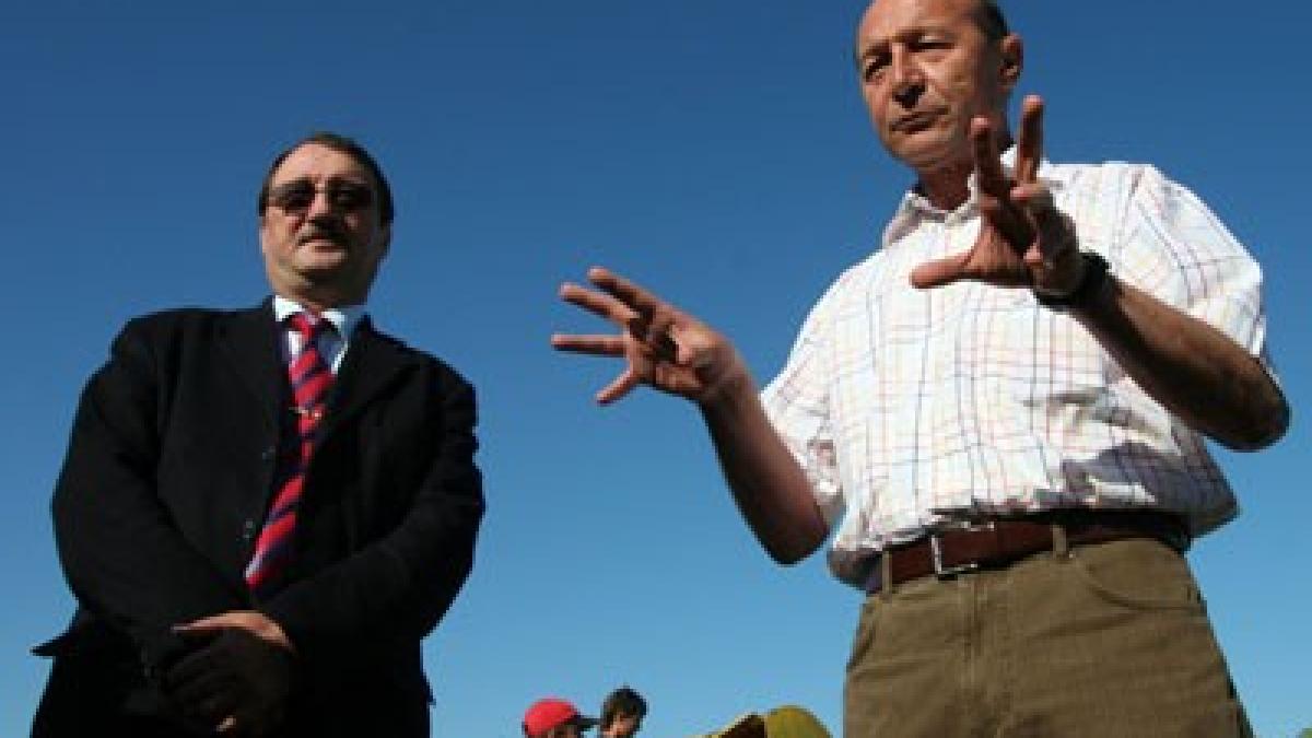 traian_basescu_mircea_basescu_1_32077300