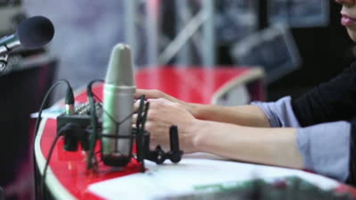 comentatori_09742700