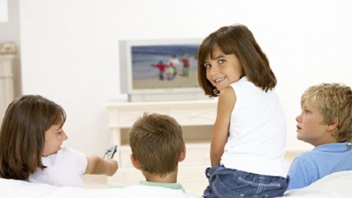 copii_televizor_46075000