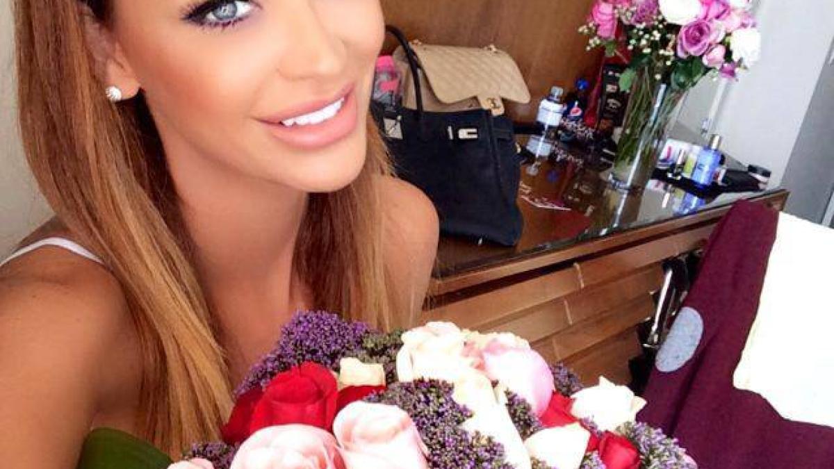 bianca_dragusanu_dinti_01_34335ce52c_62106600