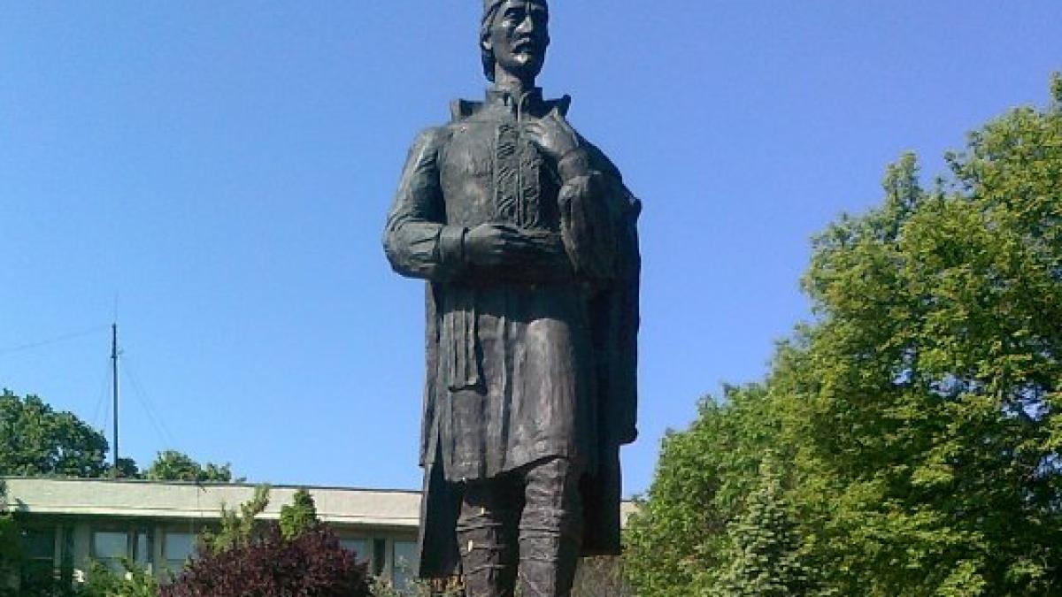 statuie_liviu_vasilica_20427500