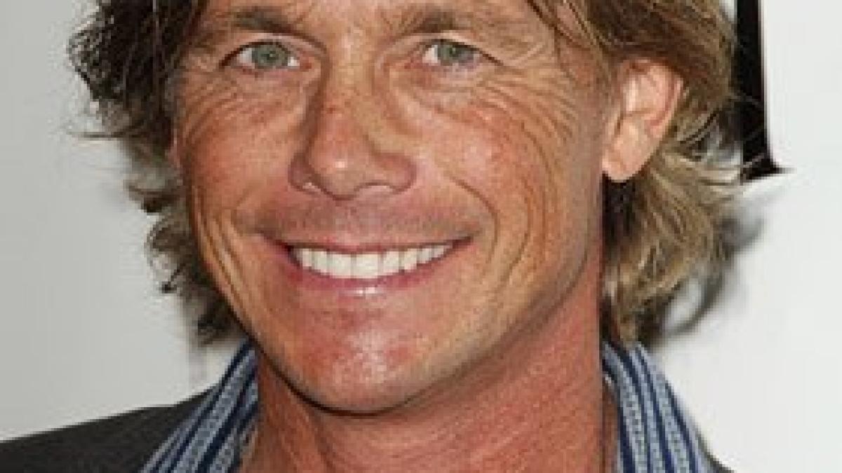 mv5bodyyoti2mde2nv5bml5banbnxkftztywmtcxmdqz__v1_sx640_sy720__70773600