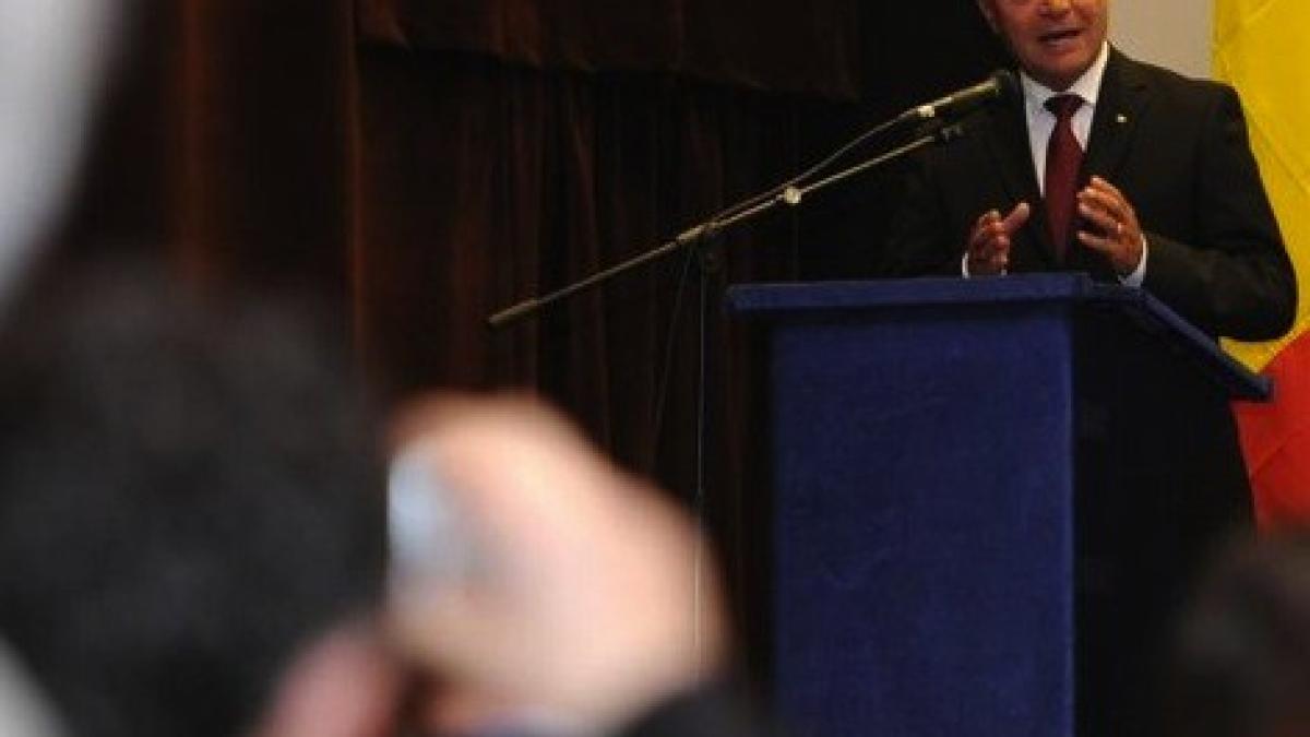 basescu_catre_ziaristi_c7fcb_article_main_image_57590000