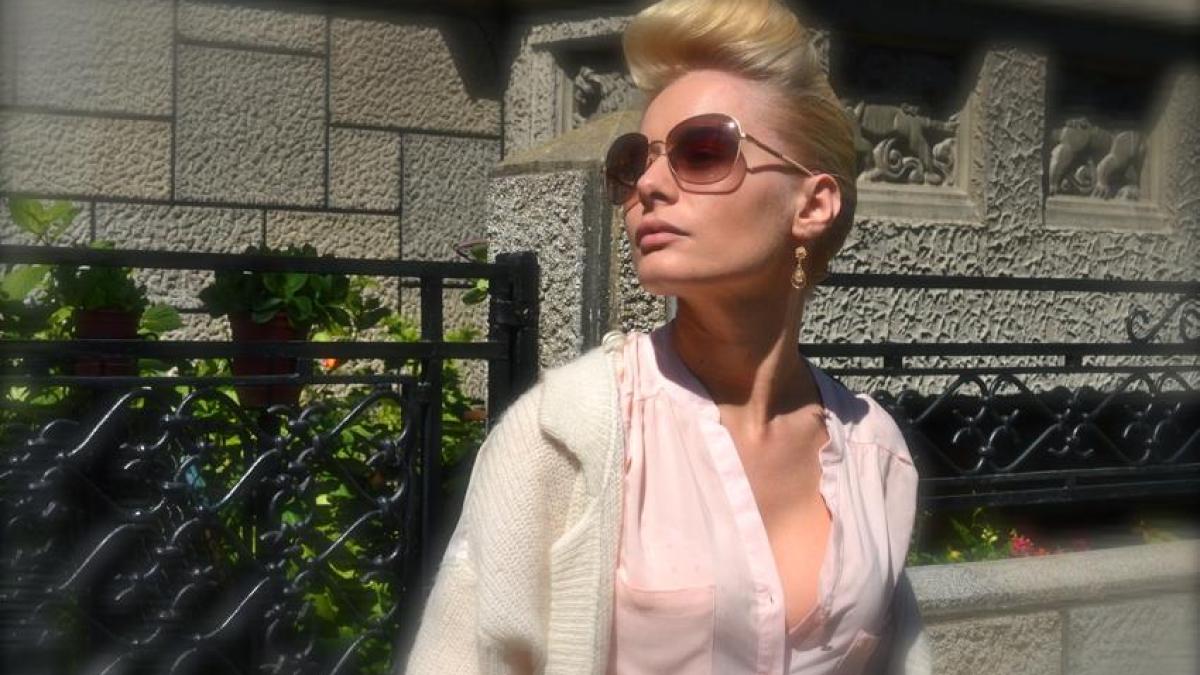 laura_cosoi3_66493200