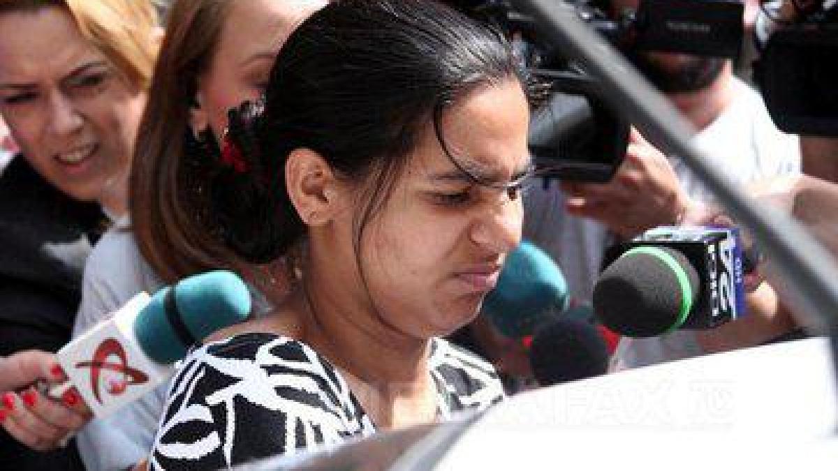 izaura_anghel_la_iesirea_din_judecatorie_mircea_ne_a_spus_ca_i_a_dat_bani_lui_kovesi_dar_268149_38420700