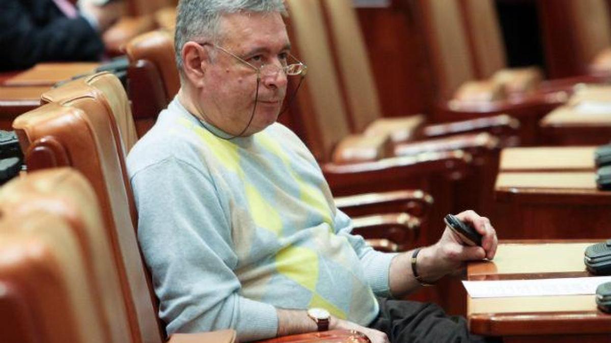 madalin_voicu_haineala_si_danilet_copii_din_flori_facuti_cu_macovei_de_basescu_18440896_21033400