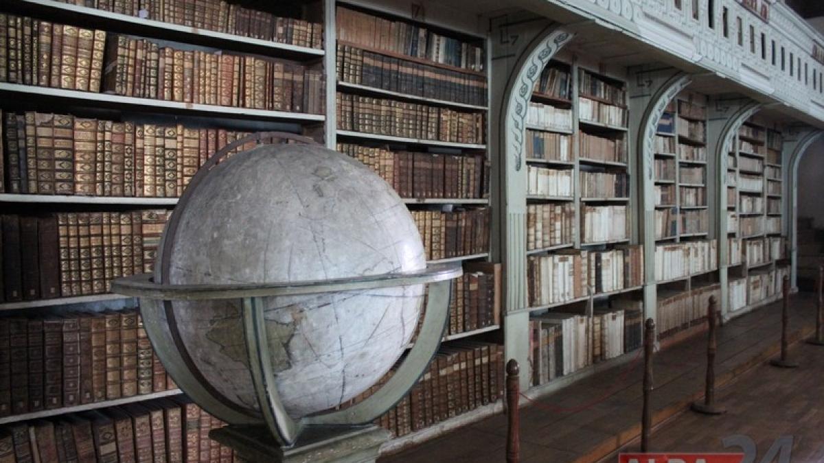 biblioteca_batthyaneum_46159200