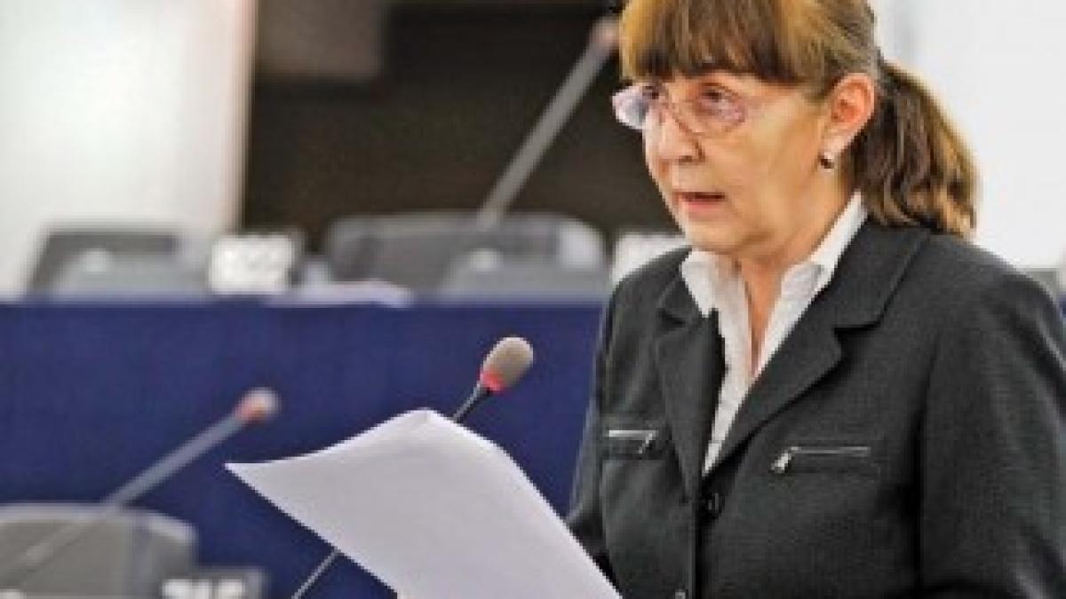 monica-macovei-decee1