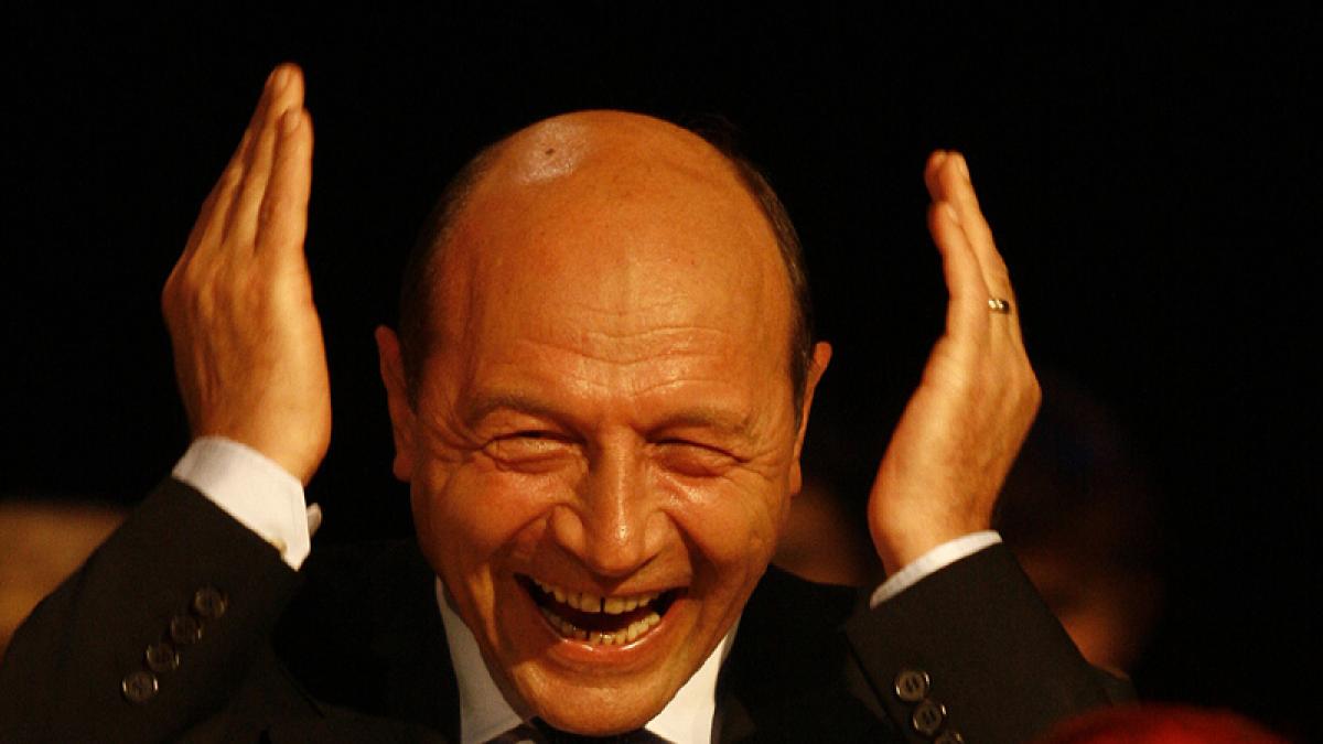 1354898363basescu_traian_tvr_1_gs_4_22054100
