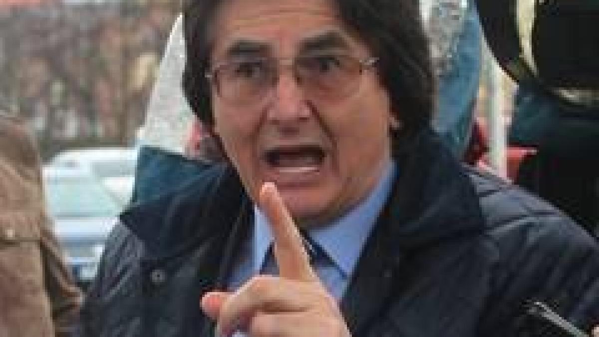 primarul_timisoarei__nicolae_robu__dezlantuit_impotriva_psd__chiar_si_in_timpul_concediului_in_ibiza__56092600