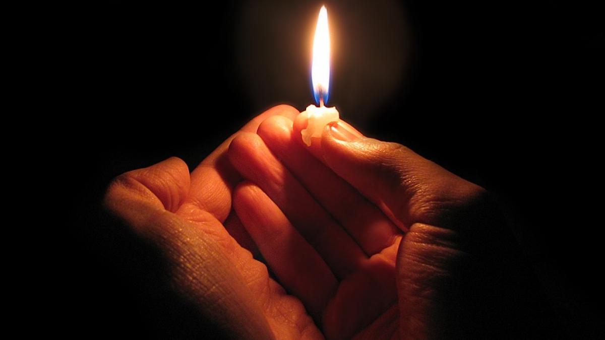 lumanare_mort_57855200