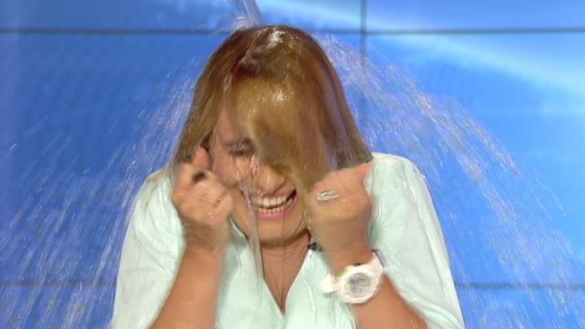 andreea_esca_ice_bucket_challenge_85677100