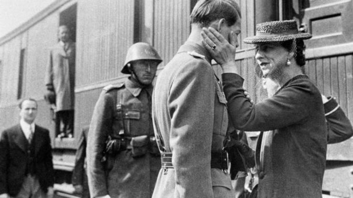 regele_mihai_regina_elena_54830400