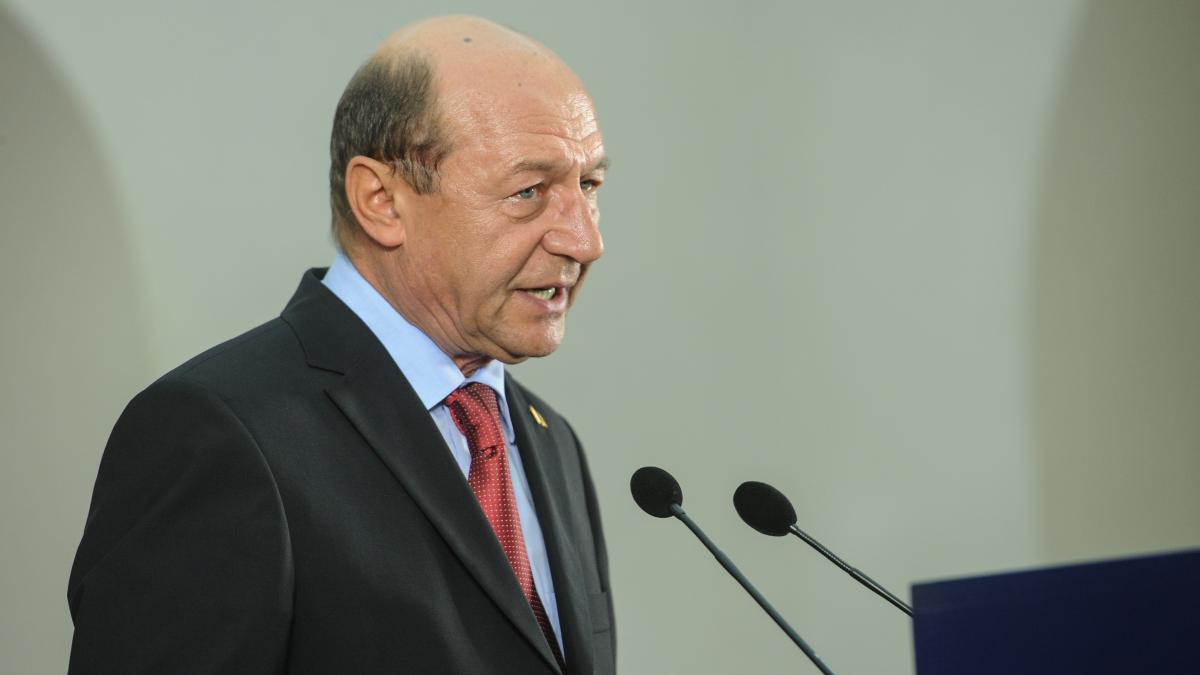 traian_basescu_20022300