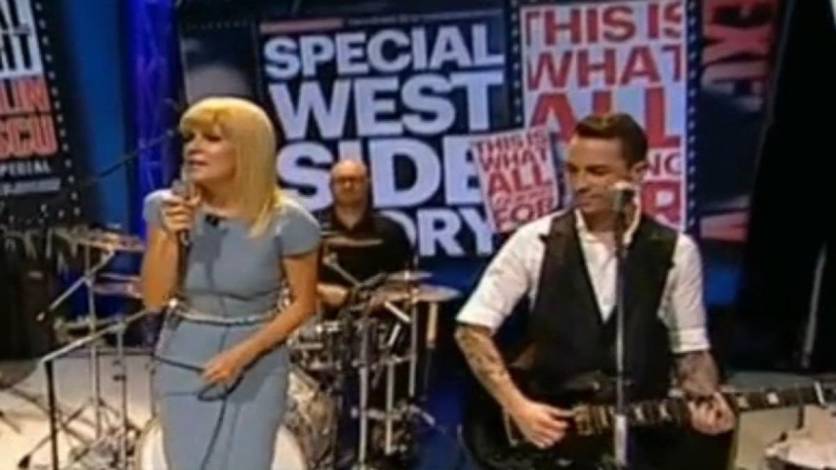 elena_udrea_canta_47445400