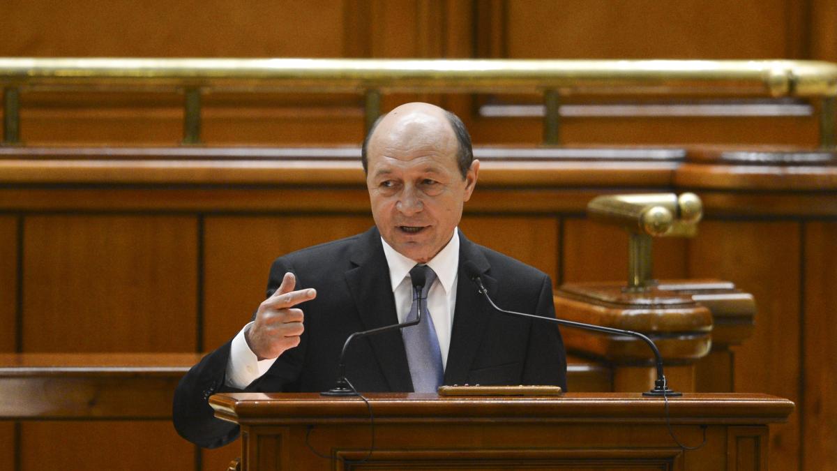 basescu_parlament_51648000