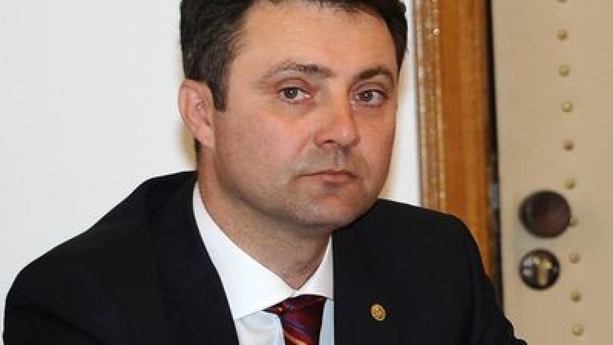 tiberiu__nitu_40769000