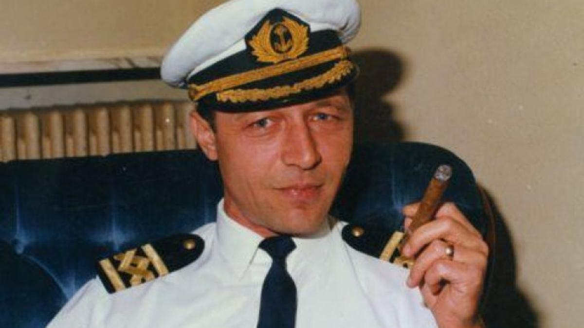 basescu_comandant81585_84658600_99653300