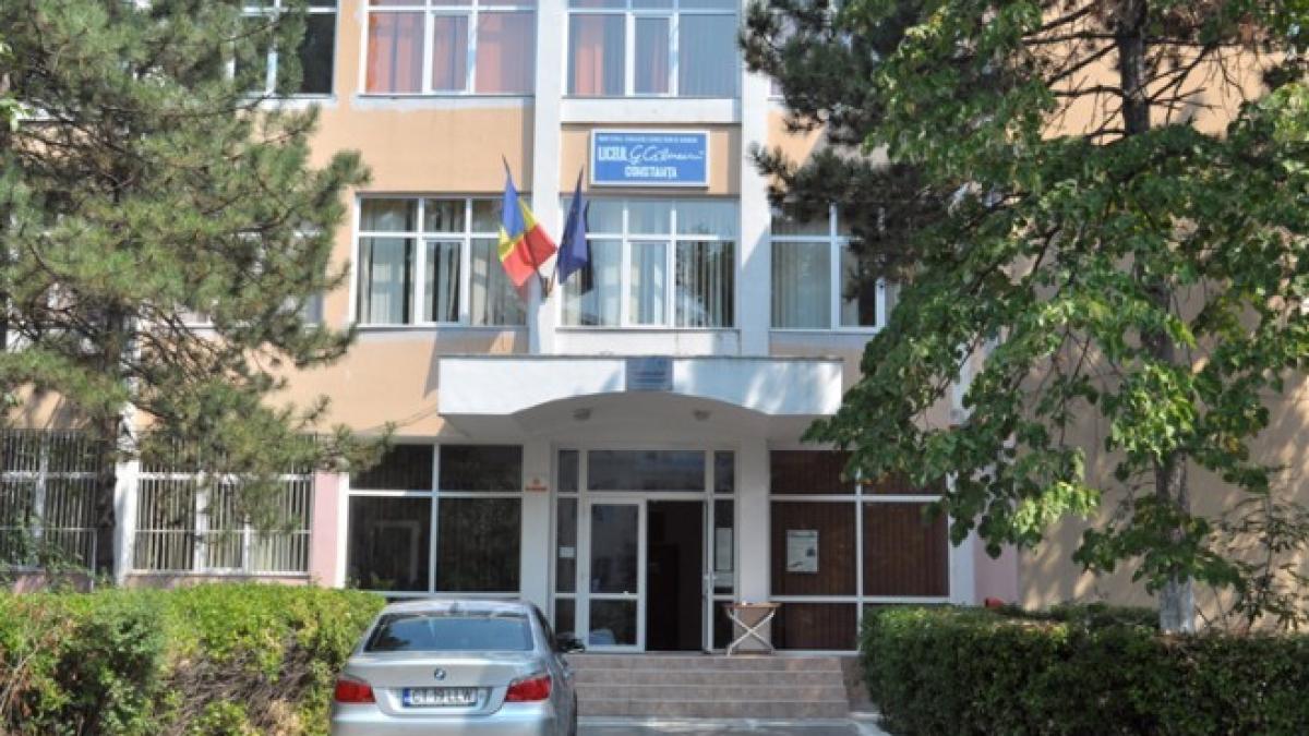 liceu_calinescu_57166700