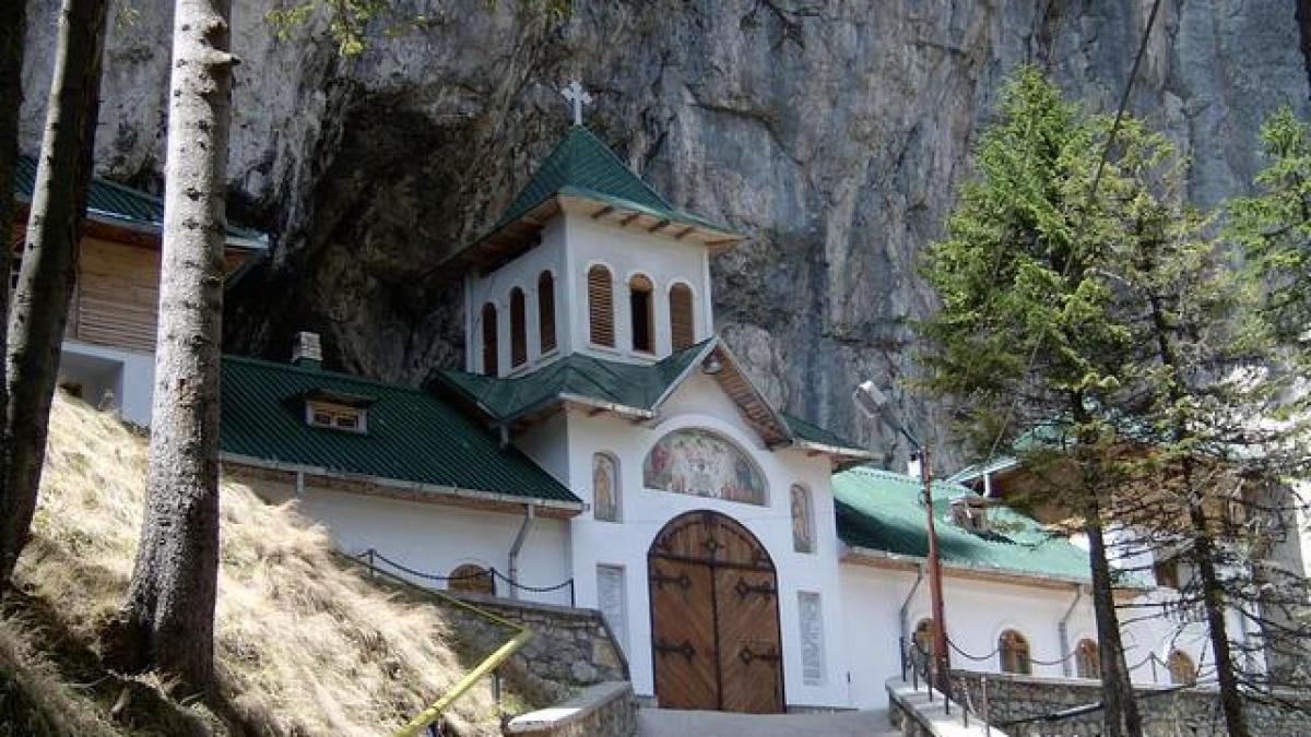 pestera_ialomitei_44580700