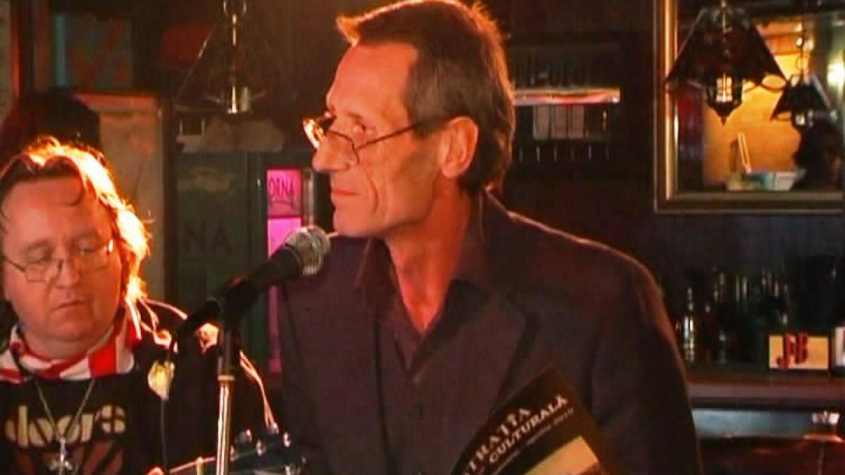 250924_128376170574708_1889635_n_79385700