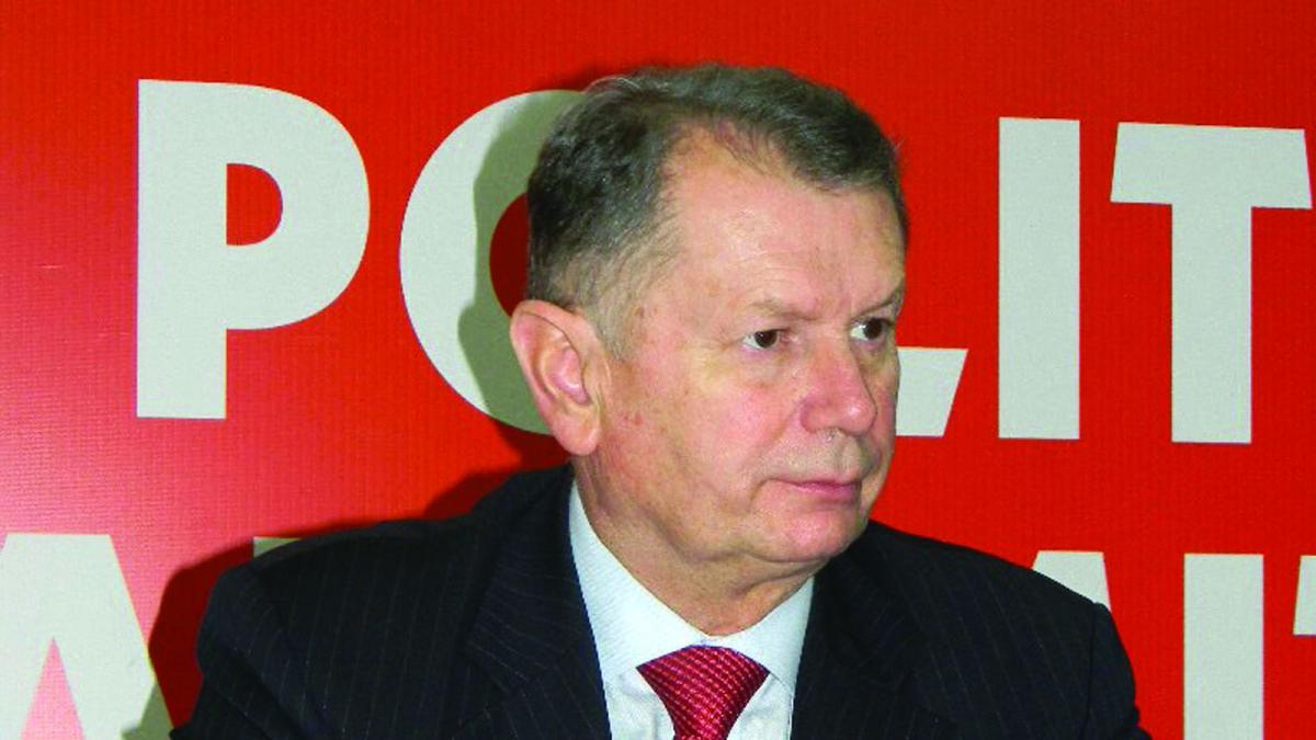 silvian_ciuperca_04946300