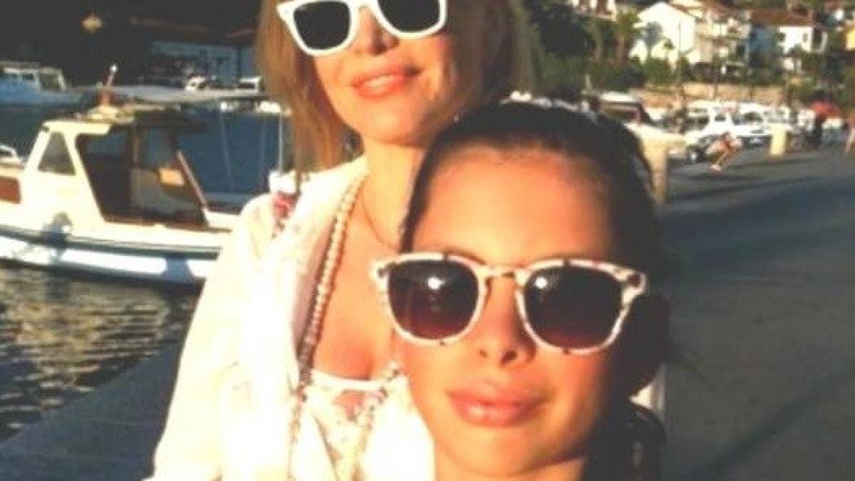 0_289751_elena_loredana_groza_18d4318895_94718800