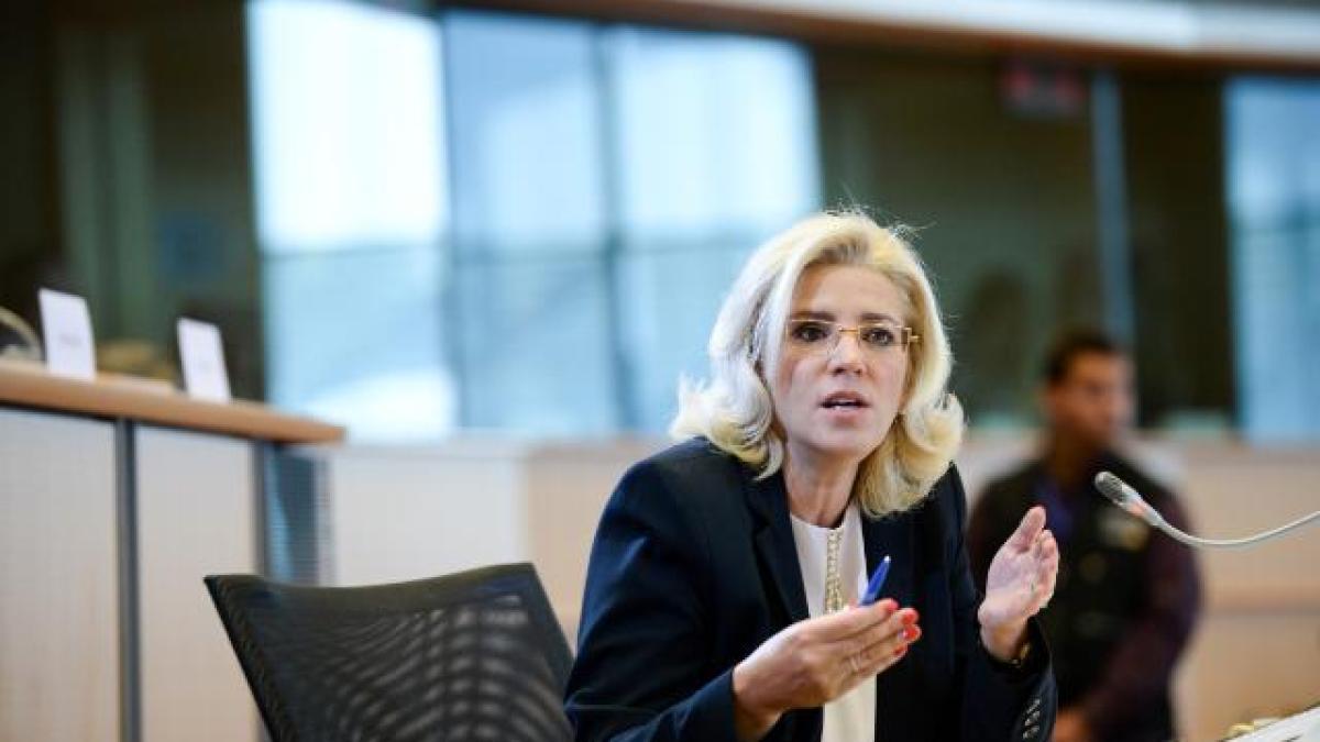 corina_cretu_83903300